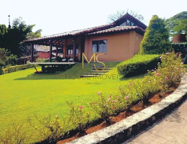 Casa em condomínio para venda, porteira fechada, no Paisagem Renoir III, em Cotia