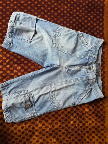 Short jeans