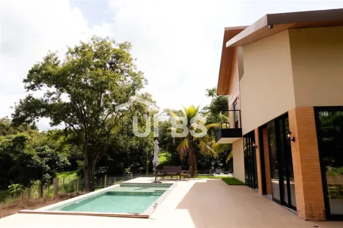 Casa de Altíssimo Padrão à Venda