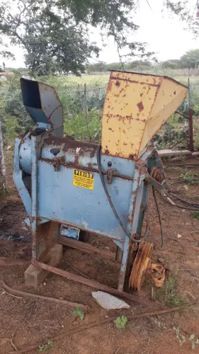 Debulhador de grãos para trator