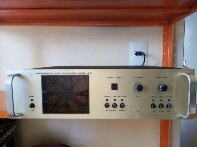 Aparelho Sequencial de Iluminação 