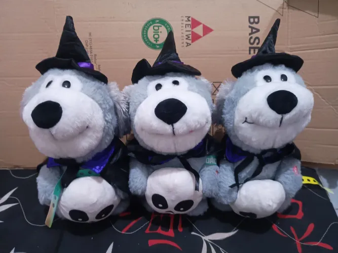 1 Pelúcia de Halloween - Bruxinho