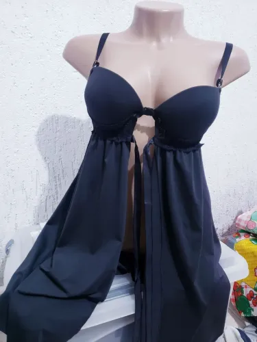 Camisola de renda preta - Sensual e Confortável