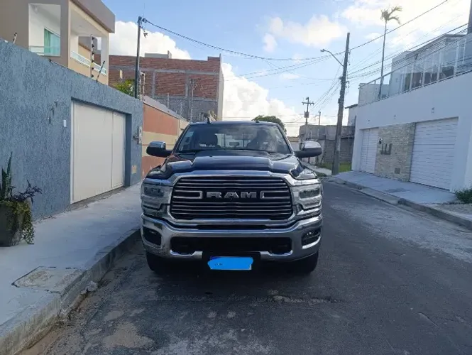RAM EM EXCELENTES CONDIÇÕES, ÚNICO DONO, SEM SINISTRO.ACEITA CARRO ATÉ R$ 150.000,00