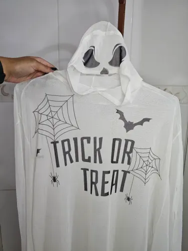 Vestido de Tule Infantil com Capa com Estampa de Fantasma - Renner