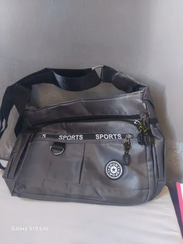 Bolsa transversal cinza