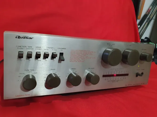 AMPLIFICADOR QUASAR QA3300