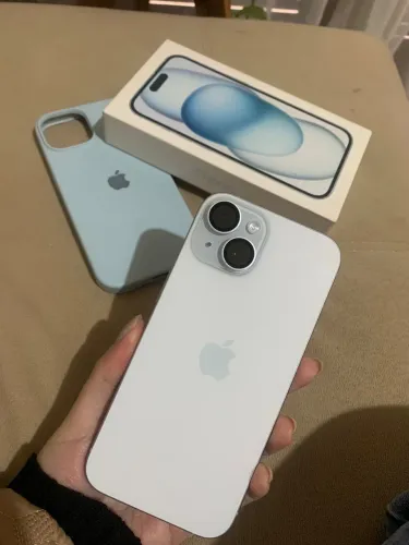 iPhone 15 128GB