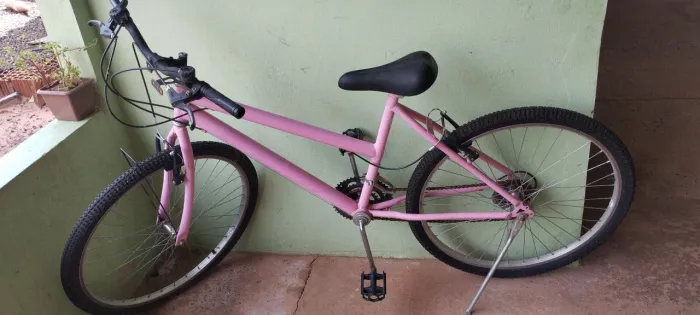 Vende-se Bicicleta Aro 26.