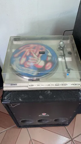Toca-discos Gradiente antigo - vintage funcionando