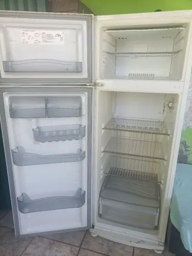Geladeira boa e barata