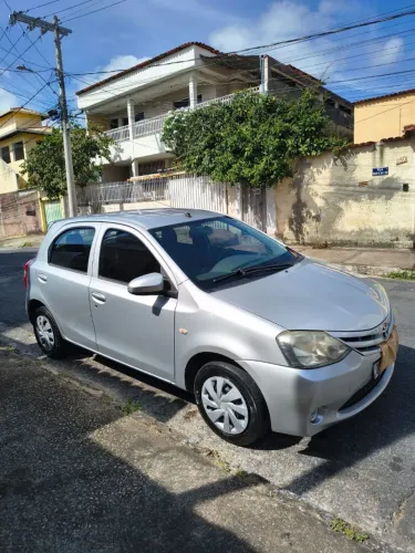 Toyota Etios X 1.3 Flex 16V 5P Mec. 2014