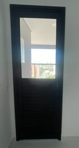 Porta preta alumínio NOVA