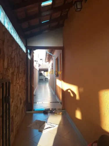 Casa em Condomínio Fechado em Jardim Carolina - Itaquaquecetuba: 125m², 2 Dormitórios, 2 B