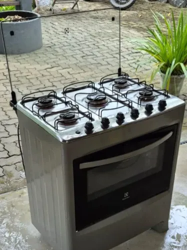Fogão electrolux 5 bocas inox com forno