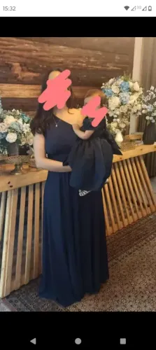 Vestido de festa azul marinho