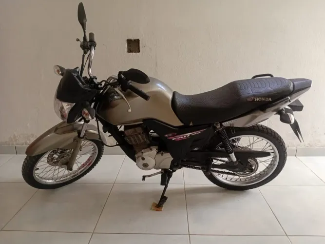 Oportunidade fan 125c, 2015 no ponto de transferir, 9,700