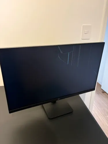 Monitor LG, 27 polegadas, tela trincada