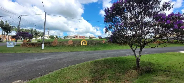 Condomínio Village Araçoiaba - Terreno em Condomínio- Araçoiaba da Serra SP