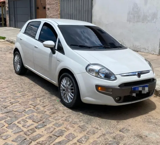 Fiat Punto Essence 1.6 Flex 16V 5P 2014