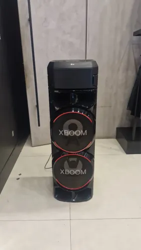 Caixa de som LG Xboom Rnc9 Bluetooth bivolt