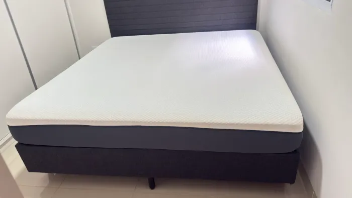 Cama box + colchão + cabeceira king size Emma