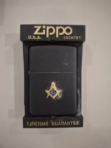 Isqueiro Zippo Original Maçonaria / Maçônico Preto Matte - Na Caixa Expositora