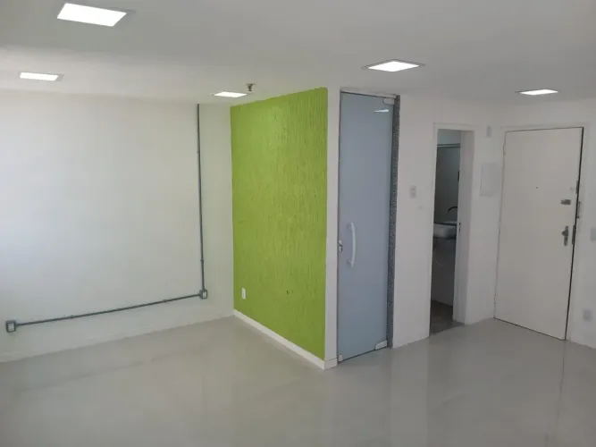 Aluga-se sala comercial na Penha