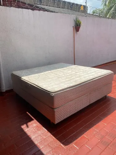 Cama KING (semi nova)