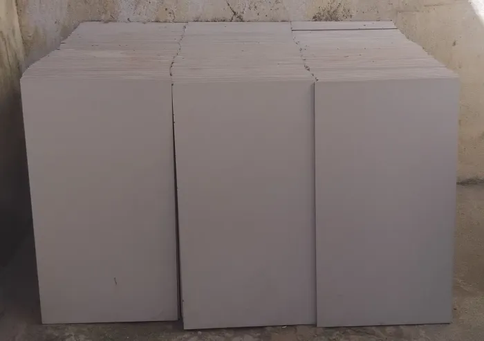 Revestimento Branco Bellacer - 31,5 x 56,9 - Acetinado - 200 Peças.