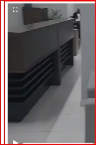 MESAS E CADEIRAS