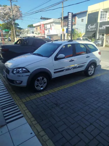 Fiat Palio Weekend Trekking 1.6 Flex 16V 5P 2013