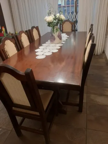 Conjunto Mesa Madeira de Lei 220x100cm + 8 Cadeiras