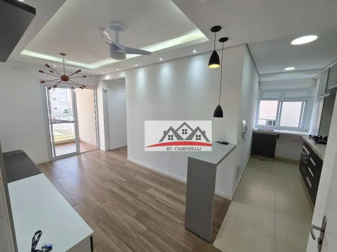 Apartamento com 01 dormitório e closet, banheiro grande e vaga coberta com lazer completo