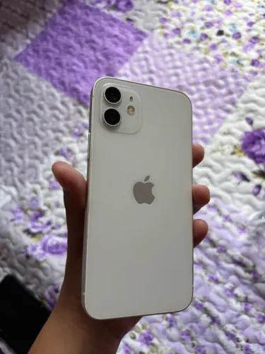 iphone 12 64 gb-  R$ 800 