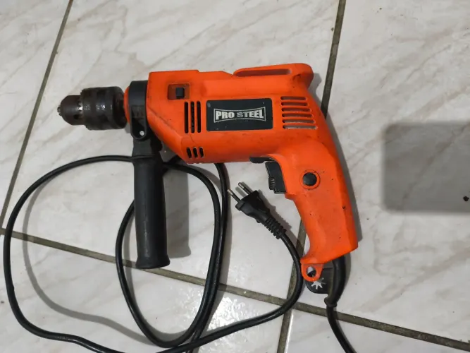 Parafusadeira de impacto 