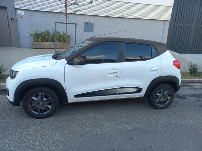 Renault Kwid Intense 1.0 Flex 12V 5P Mec. 2021