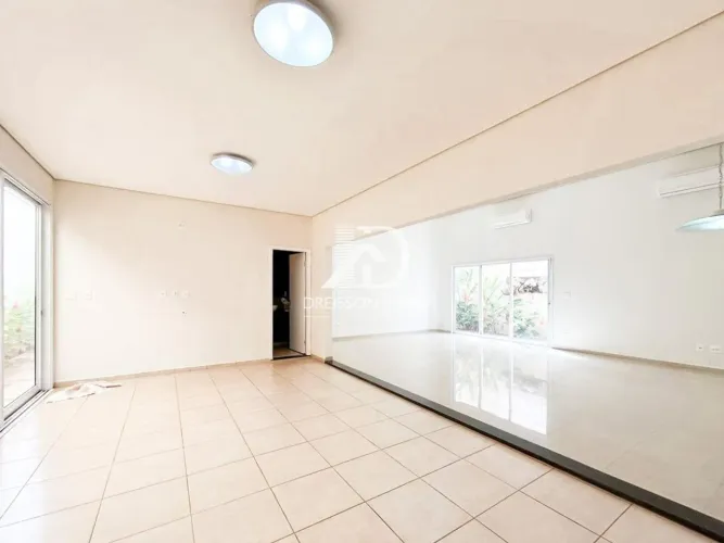 Casa à venda no Condomínio Figueira I, em São José do Rio Preto / SP