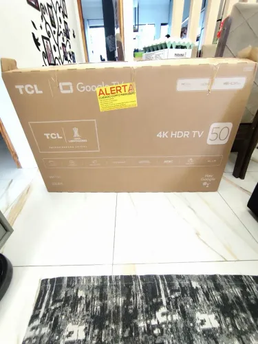 Tv Smart 4k 50 polegadas nova na caixa 