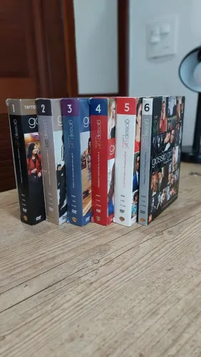 BOXSET "GOSSIP GIRL" - 6 TEMPORADAS