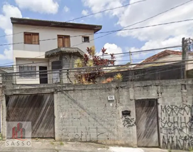 Vendo sobrado triplex no Tatuapé.