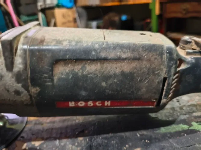 Politriz profissional BOSCH 127V