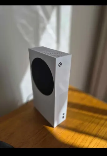 Xbox series S barato pra sair logo