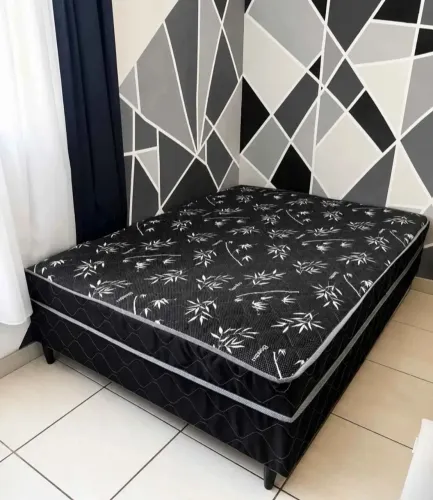CAMA CASAL BOX CONJUGADA ESPUMA D33 COM MOLAS ENSACADAS OU SEM FRETE GRÁTIS 