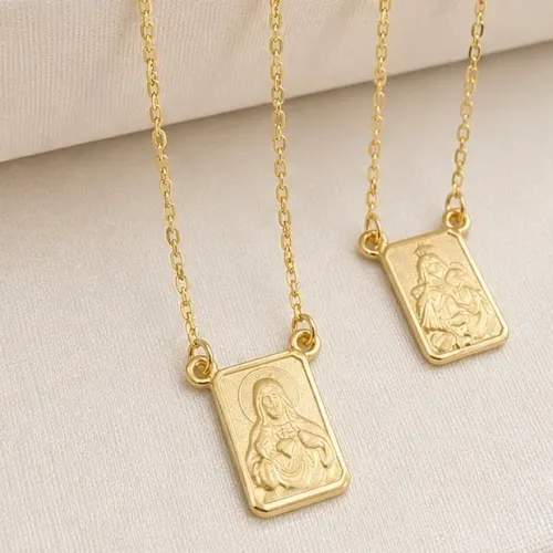 Escapulário Cartier em Ouro 18k 750