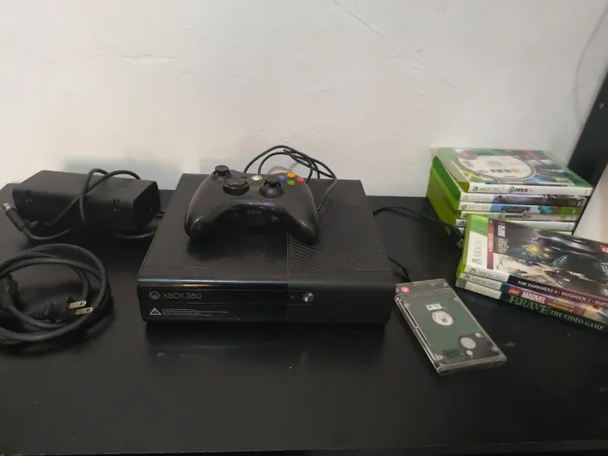 Exbox destravado com jogos 1 controle 