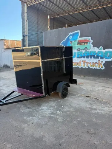 Trailer baú