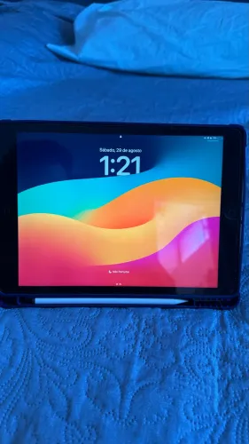 Vendo iPad 9 com caneta