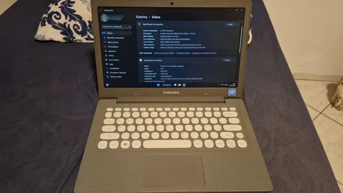 Vendo Notebook Laptop Samsung Flash F30