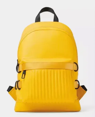 Mochila marca Zara